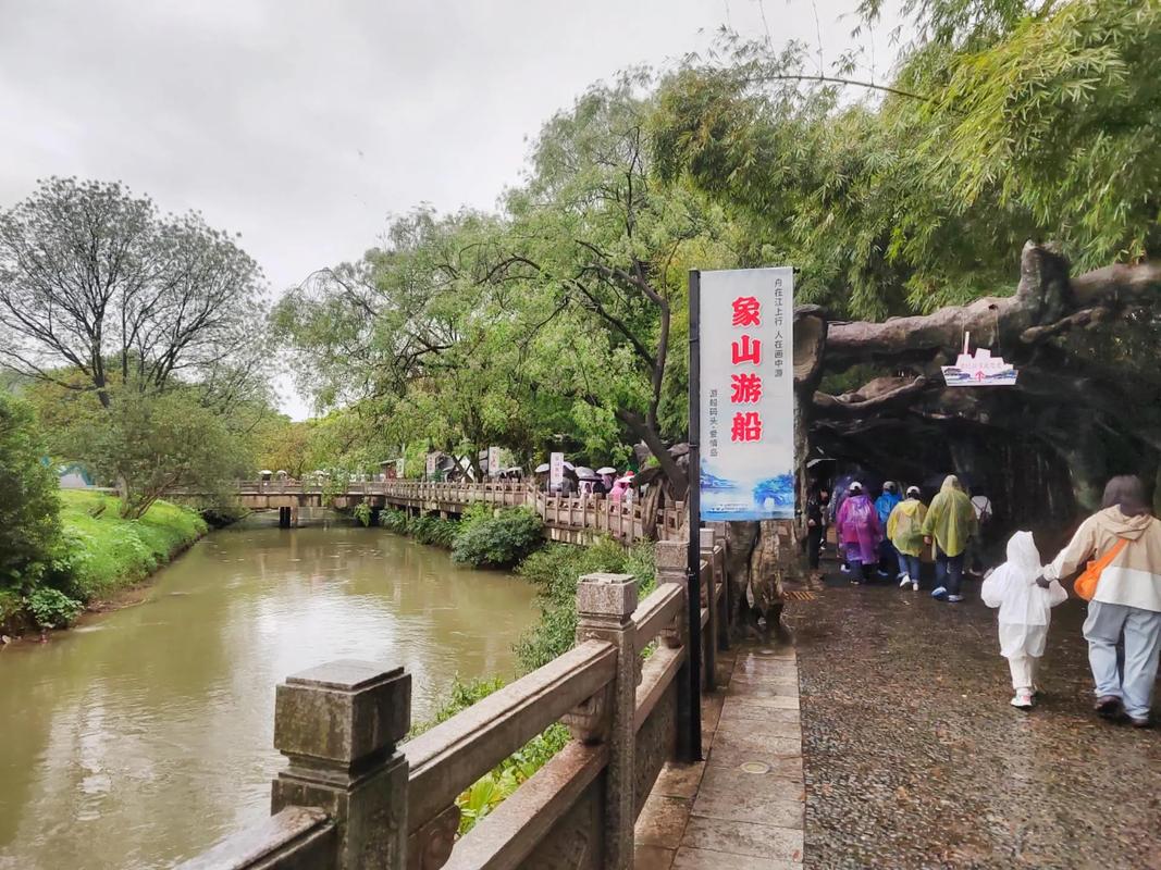 下雨天在桂林旅游能玩什么